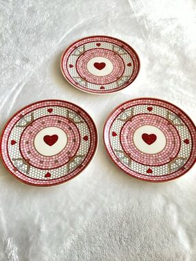 Anthropologie Bistro Saucer Plates 24KT Tile Stoneware Heart Bow and Arrow